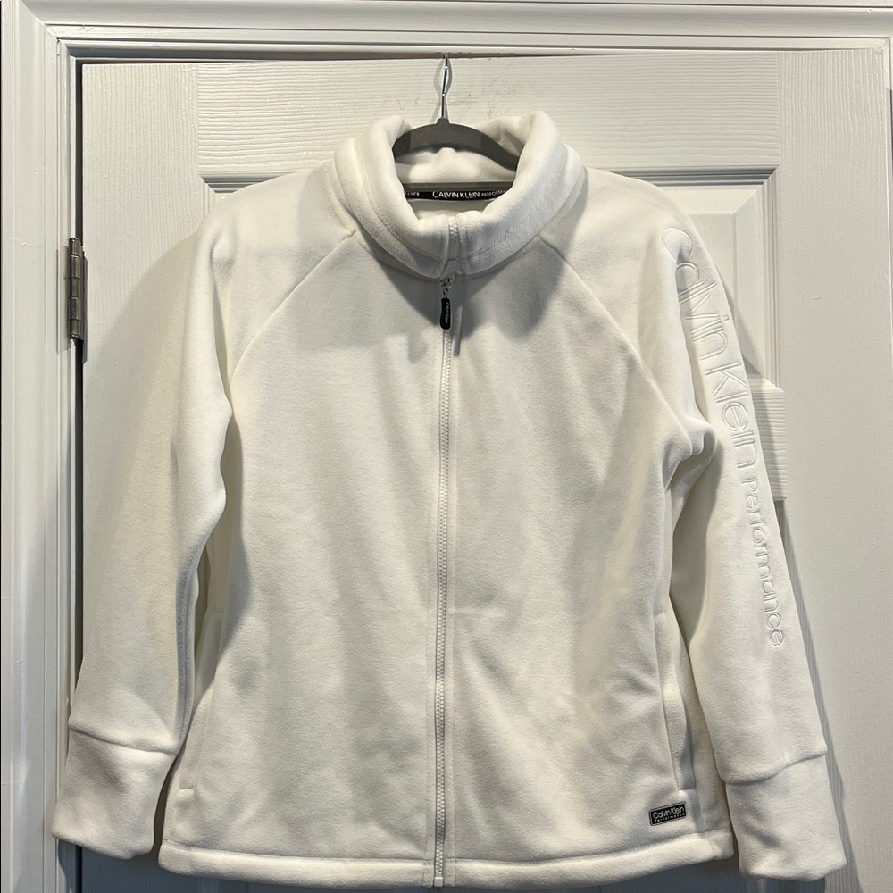 Calvin Klein Women's White Fleece Jacket‎ Size M. Full zipper closing.